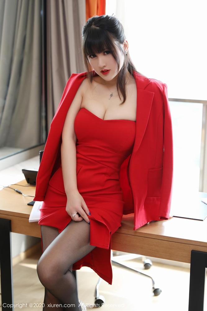 XiuRen秀人网 2087期 红色的职业装与魅惑黑丝 诗诗kiki
