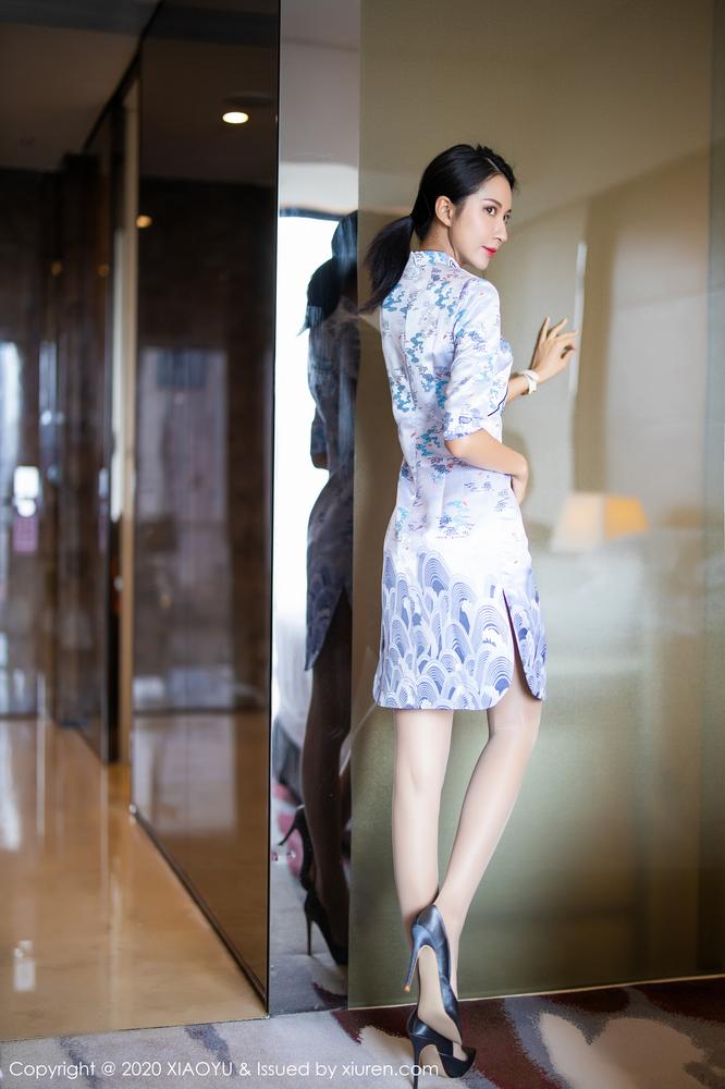 XIAOYU语画界 304期 青花瓷色彩的古典韵味旗袍 Carry