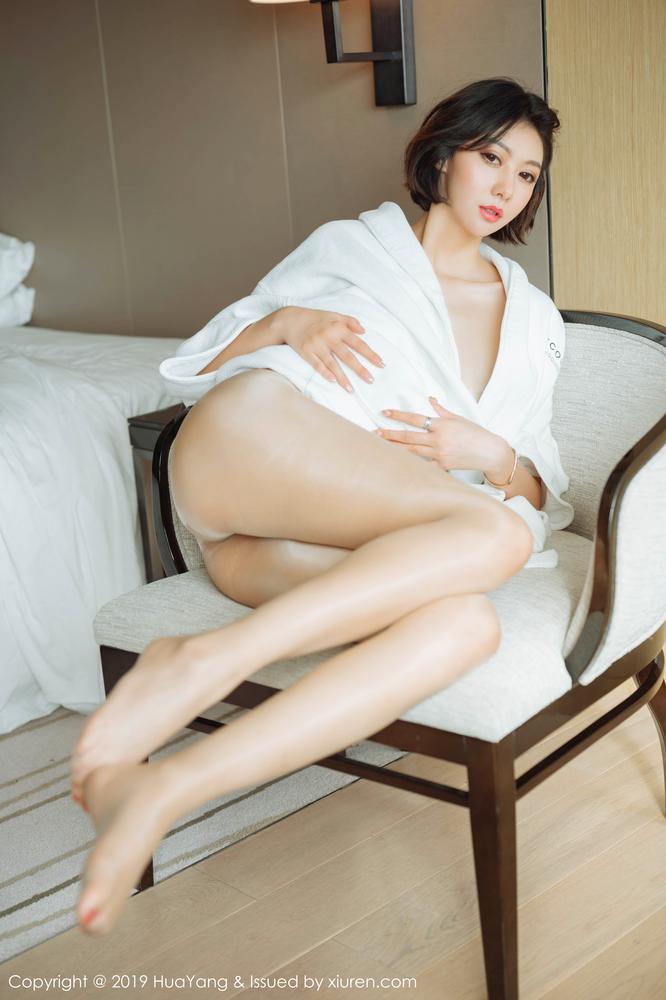 HuaYang花漾 183期 清透的丝袜与典雅的浴袍 艺轩